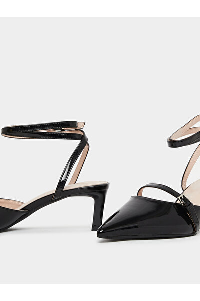 Raid By Styli Imara Buckled Strappy Kitten Heel Shoes