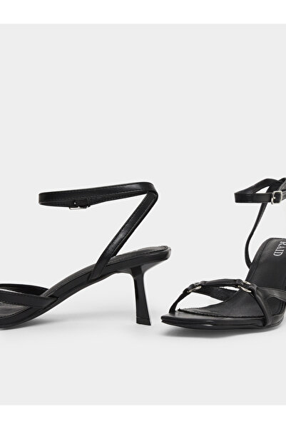 Raid By Styli Macie Buckle Strap Sandals