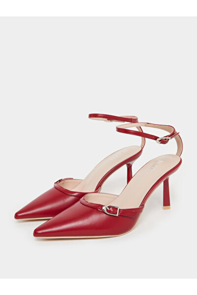 Raid By Styli Bexlie Pointed Toe Shoes with Buckle