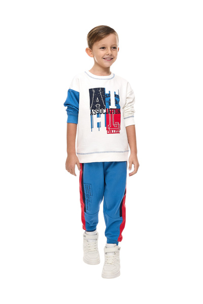 Victor and Jane By Styli Boys Graphic Sweatshirt and Joggers Set