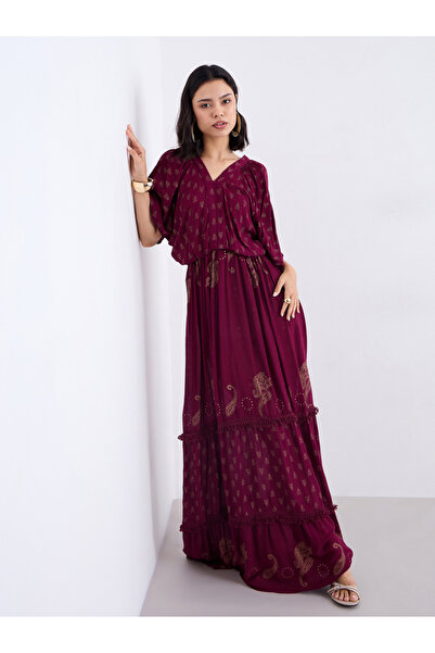 Styli Burgundy Paisley Print Maxi Dress