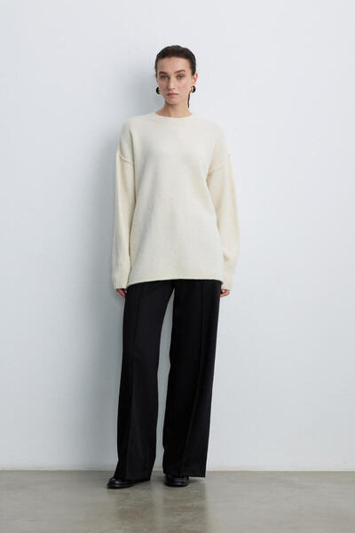 BE BLUE Ekru Knitted Sweater with Sewing Details