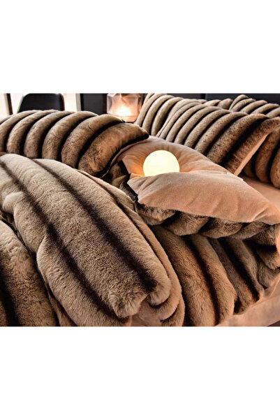 Dercasa Luxury faux rabbit fur set