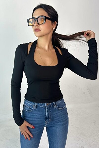 World Fashion Trends Kare Yaka Omuz Detaylı Uzun Kollu Bluz