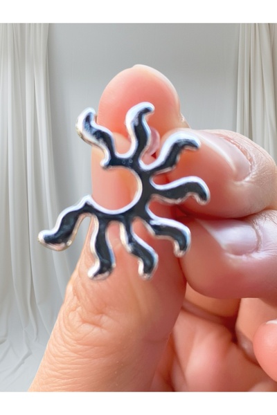 VEGALUXE Sun Earrings Silver Color