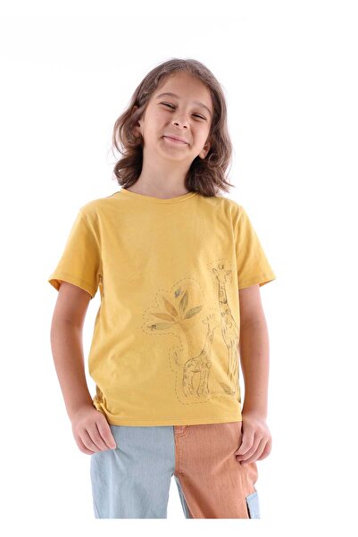 Ozmoz By Mukadder Özden تيشيرت صيفي للأولاد باللون الأصفر مطبوع عليه زرافة عضوية