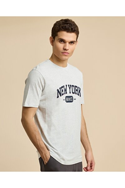 R&B Typography Print T-Shirt with Crew Neck and Short Sleeves