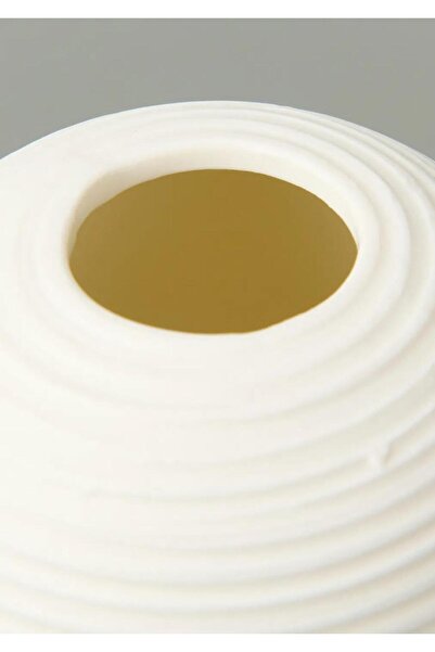 HomeTarz Fiona Ceramic Vase Oval, White 25 cm