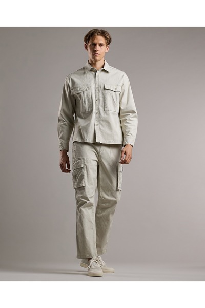 R&B Solid Cargo Pants with Button Closure