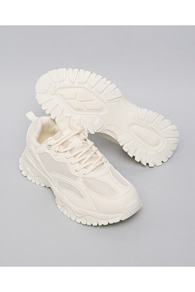 R&B White Women's Solid Chunky Sneakers