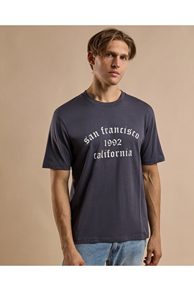 R&B Typography Print T-Shirt with Crew Neck and Short Sleeves