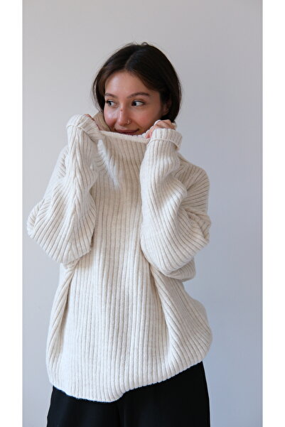 Butik Una Fiaba-Κρεμ χρώμα Γυναικείο ζιβάγκο ίσιο χοντρό πουλόβερ κοτλέ με απαλή υφή
