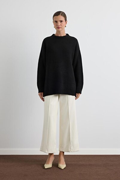 KADRİYE BAŞTÜRK Crew Neck Basic Knitwear Sweater Black