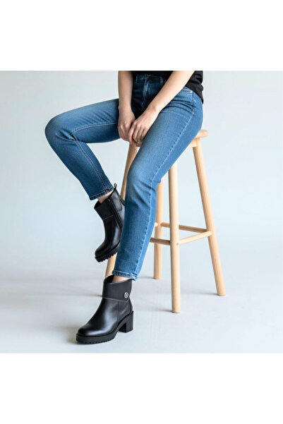 NE&VE SHOES Μαύρες γυναικείες μπότες με φερμουάρ από γνήσιο δέρμα με λεπτομέρ...