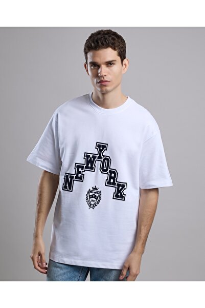 R&B Typography Print T-Shirt with Crew Neck and Short Sleeves