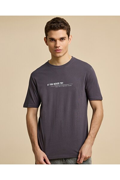 R&B Typography Print T-Shirt with Crew Neck and Short Sleeves