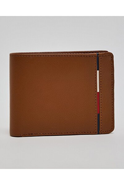 R&B Tan Men's Contrast Detail Bi-Fold Wallet