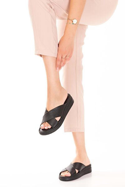 Gondol Hakiki Deri Ortopedik Taban Çapraz Terlik asy.990 Siyah