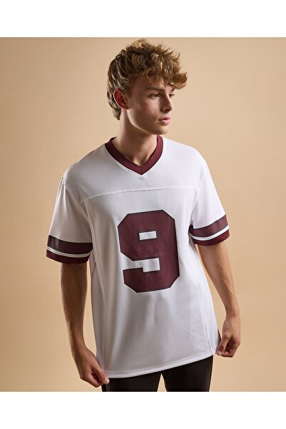 R&B Print Detail Active T-Shirt with V-Neck and Short Sleeves