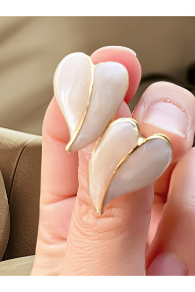 VEGALUXE Heart Earrings Ecru Color