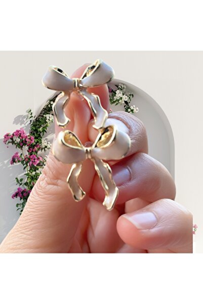 VEGALUXE Bow Earrings Ecru Color