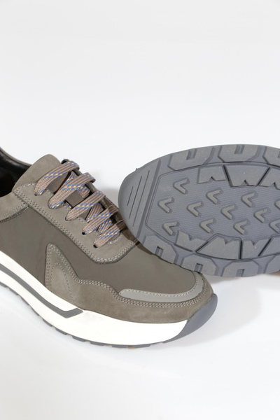 DGN 9800 Men's Lace-Up Sports Shoes