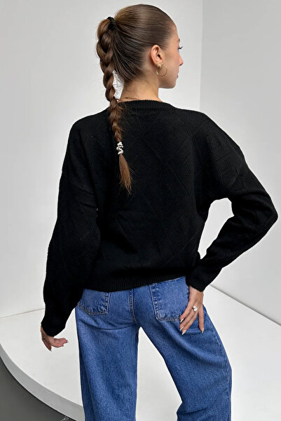 MODA Crew Neck Diamond Patterned Knit Sweater Black