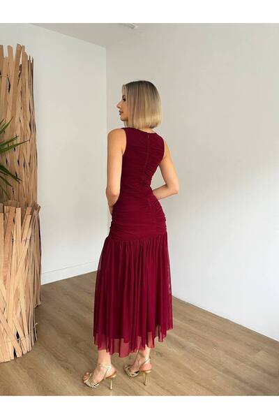 Ü&E MODA Kadın kolsuz astarlı tül elbise