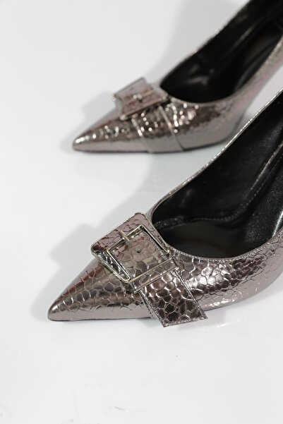 DGN 8005 Buckle Heeled Shoes