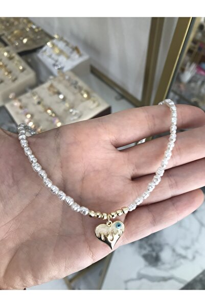 the ASEL İNCİ قلادة بتصميم اللؤلؤ مع تفاصيل قلب العين الشريرة