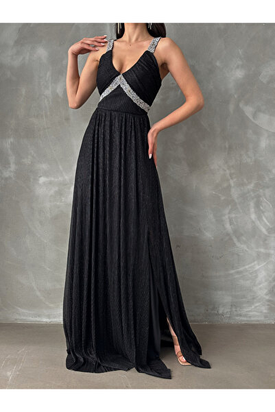 ADAMODA.RO Elegant long dress accessorized with rhinestones