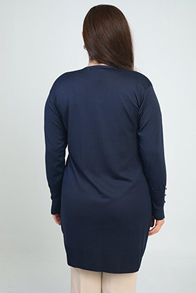 By Saygı Γυναικεία μακριά ζακέτα με λεπτομέρεια με κουμπιά στα μανίκια, κρύο νήμα, μεγάλο μέγεθος