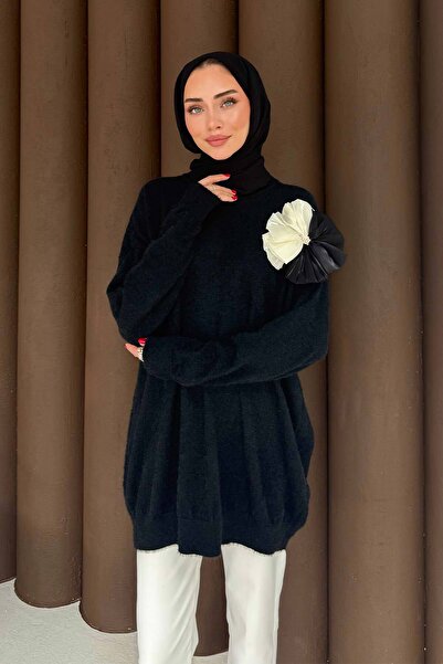 Melike Tatar Brooched Knitwear Tunic 70-2478