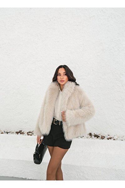 chwain Faux Fur Short Coat