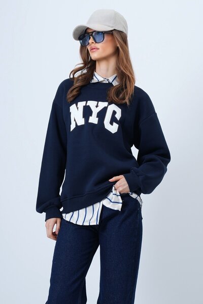 VAGGON Kadın Lacivert Bisiklet Yaka Nakışlı Ribanalı Uzun Kollu İçi Şardonlu 3 İplik Sweatshirt Vs01322