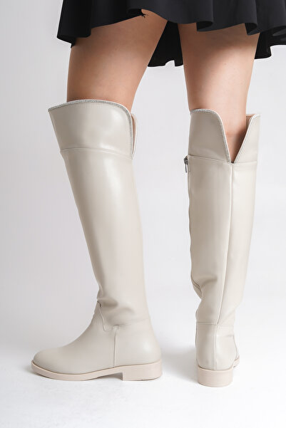 Ayakkabı Delisiyim Bej Rengi Deri Binici Diz Üstü Kısa Topuklu Kaymaz Taban Fermuarlı Bihter Kadın Çizme