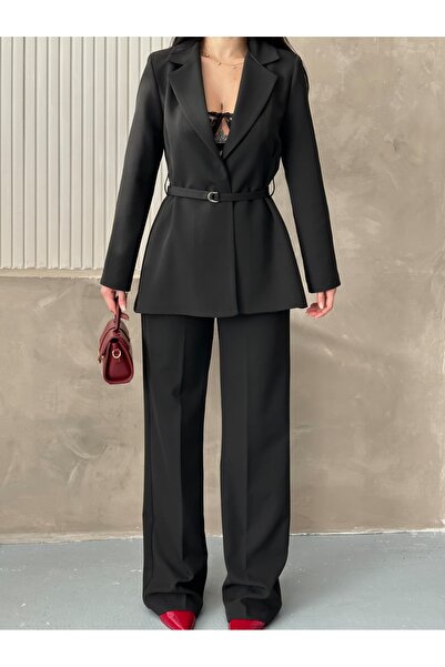 Moda İkra Blazer Ceket Bol Paça Pantolon Takım ve renkten ince bir kemerle bele bağlanan,