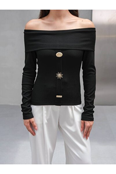 cemo Madonna Collar Three Button Blouse