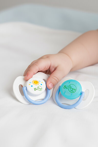 BiTree Baby Bitree 811 Mavi Gündüz ve gece kullanıma uygun, Ortodontik, Karanlıkta Parlayan Emzik 6-18 Ay