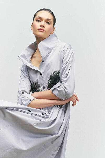 BİZE Önü Büzgülü Desenli Büyük Yaka Elbise - Gümüş Gri