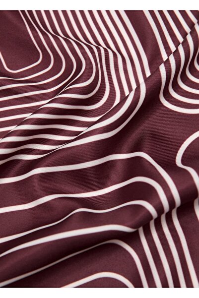 MANGO Woman Saten kareli fular