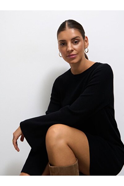 MAG FASHİON Black Dress with Bell Sleeve Detail