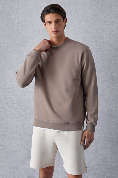 GRIMELANGE Travis Men's Organic Fabric Soft Regular Fit Round Neck Mink Sweatshirt