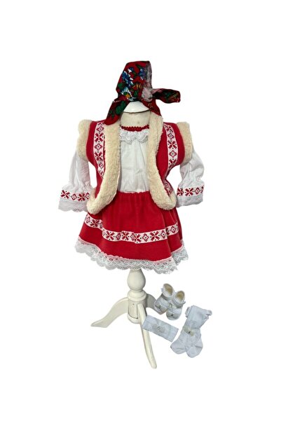 Botez Rochita traditionala fetita – cu vesta