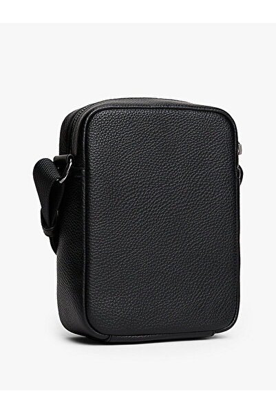 Tommy Hilfiger Men's Th Central Mini Reporter Bag