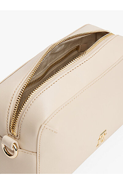 Tommy Hilfiger Women's Th Chic Camera Bag