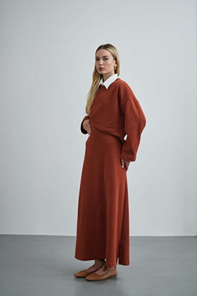 Molly Nelly Women's Slit Blouse with Skirt Casual Winter Set