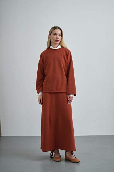 Molly Nelly Women's Slit Blouse with Skirt Casual Winter Set