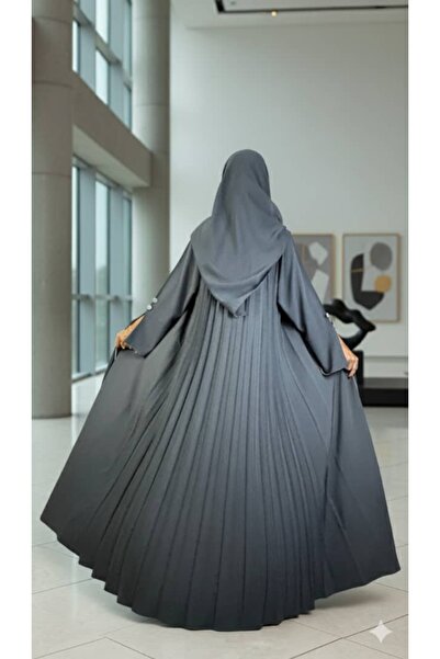 REİNA Cool crepe abaya with gray blazer and elegant pleats with a scarf