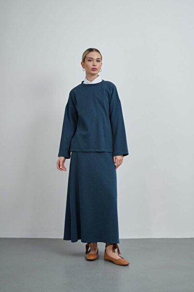 Molly Nelly Women's Slit Blouse with Skirt Casual Winter Set